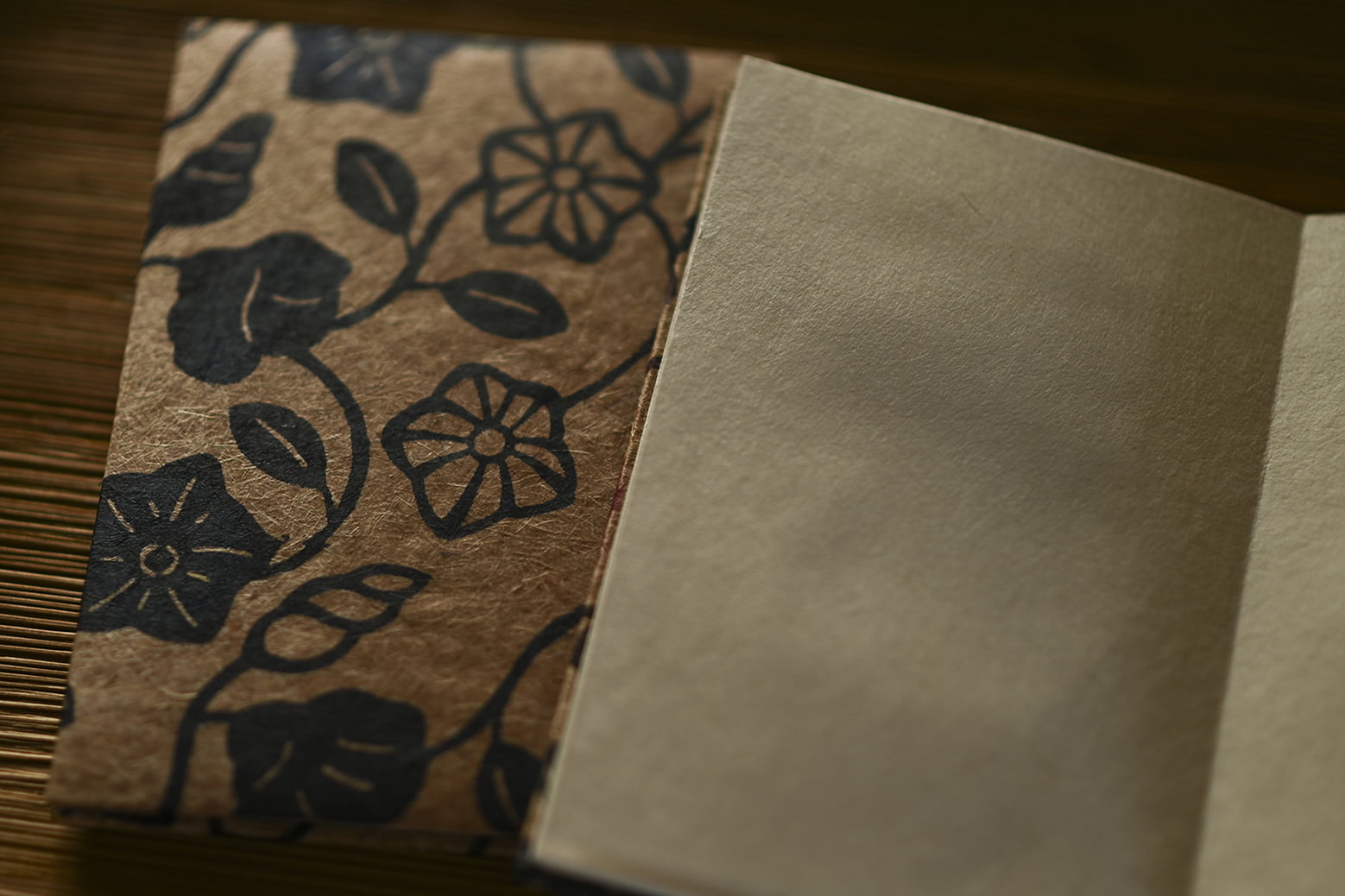 TSUTO(つと) 紅型芭蕉紙 御朱印帳 02