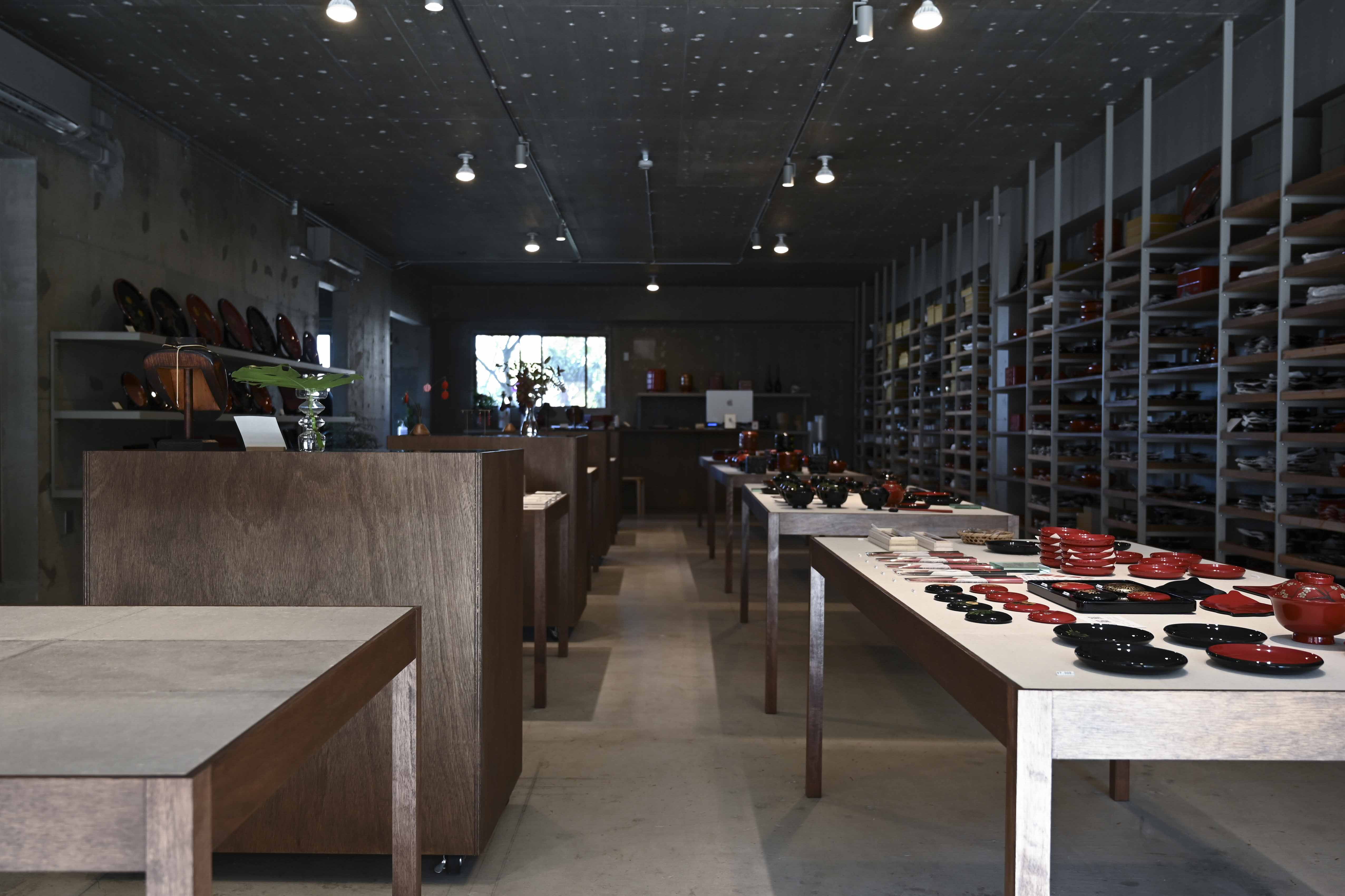 TSUTO(つと) 角萬漆器 01